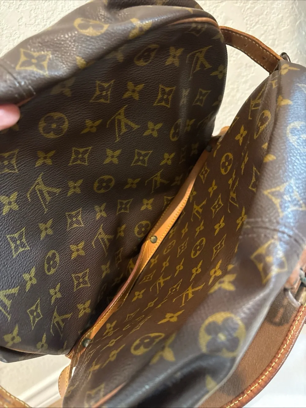 Louis Vuitton FH0950 Saumur 30 Brown Monogram Crossbody Bag - Picture 13 of 16